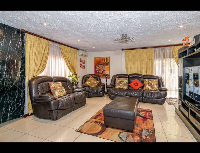 3 BEDROOM HOUSE FOR SALE IN RANDPARK RIDGE